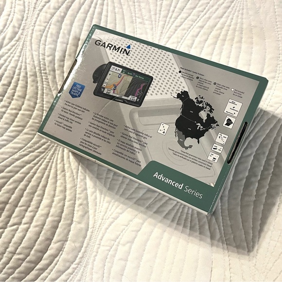 Garmin Nuvi 2797 LMT GPS Navigation 7” Blue Tooth Voice Mount Bundle - Picture 2 of 5